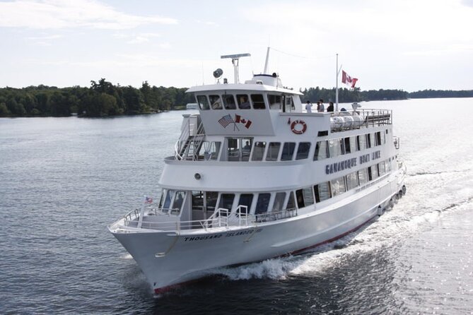 1-Hour 1000 Islands Cruise from Gananoque - McDonald Island and the first island views
