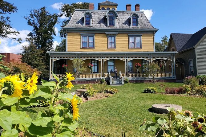 2 Hour E-bike tour of Charlottetown - Why the guide can make the ride worthwhile