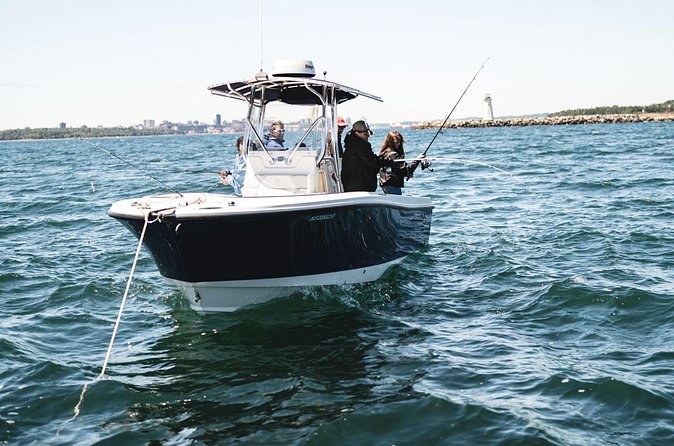 2 Hour Fishing Experience in Halifax - How the small-group setup affects the experience