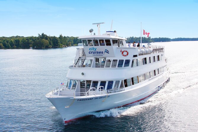2-Hour Two Castle 1000 Islands Cruise from Ivy Lea - Zavikon Island and its tiny international bridge