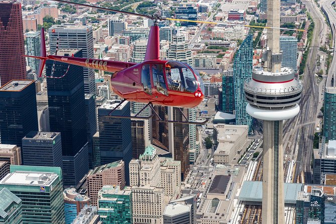 20 km Helicopter Tour over Toronto - Boarding a three-passenger helicopter