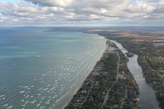 20 Minute Scenic Helicopter Private Tour - What the pilot adds to the experience
