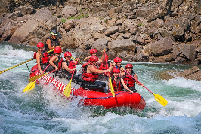 3.5 Hour Whitewater Rafting and Waterfall Adventure - Why the Clearwater River makes a good rafting setting