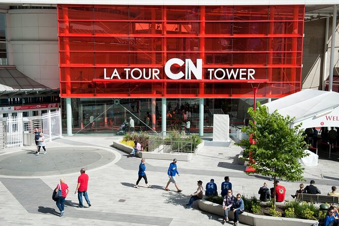 3 Day and 2 Night Tour: Toronto, 1000 Islands, and Niagara Falls - Day two: Niagara Falls from above, beside, and below