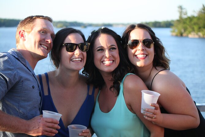 3-Hour 1000 Islands Cruise from Gananoque with views of Boldt Castle - Millionaires Row and island life