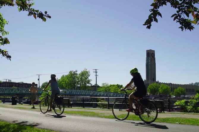 3 Hour Montreal City Bike Tour with Wine or Beer (AM & PM) - Starting at Ça Roule in the Old Port