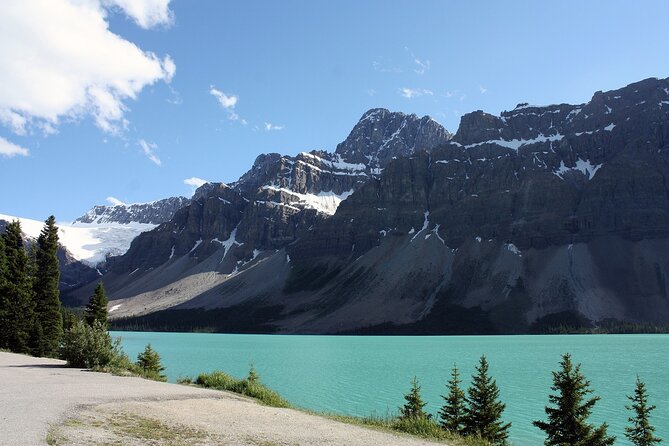 4-Day Authentic Banff, Jasper and Glacier Tour Package - Day 3: Columbia Icefield and the route to Maligne Lake