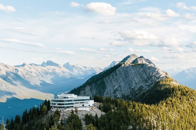 4-Day Authentic Banff, Jasper and Glacier Tour Package - Day 4: Jasper sights, Peyto Lake, and Emerald Lake