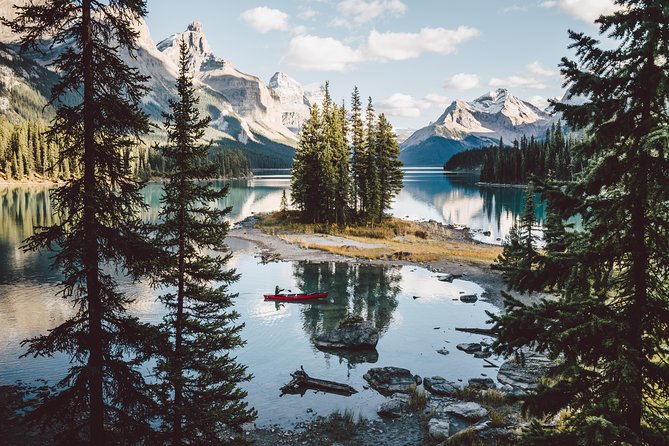 4-Day Authentic Jasper and Columbia Icefield Tour Package - What this four-day Rockies route actually delivers