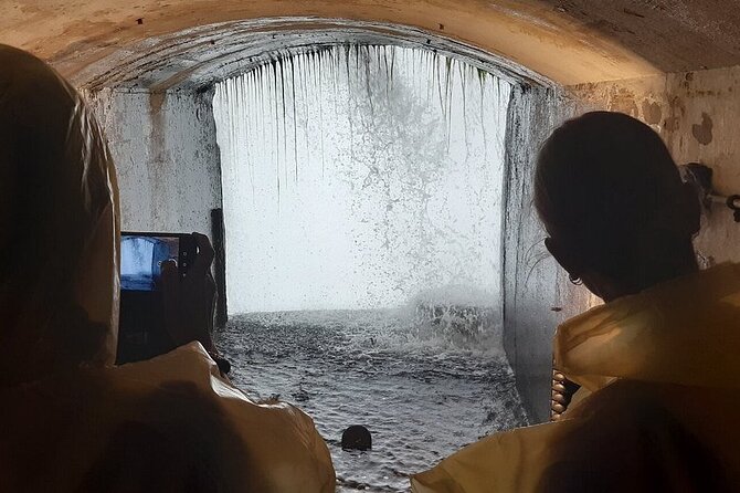 4hr Niagara Falls Canada Tour includes the Boat and tunnels - Key points to know before booking