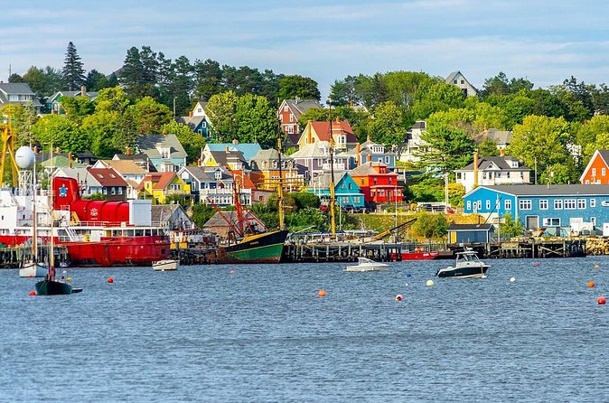 5 Hours Peggys Cove,Mahone Bay, Lunenburg Tour - Pickup advice for hotels, Airbnbs, and cruise ships
