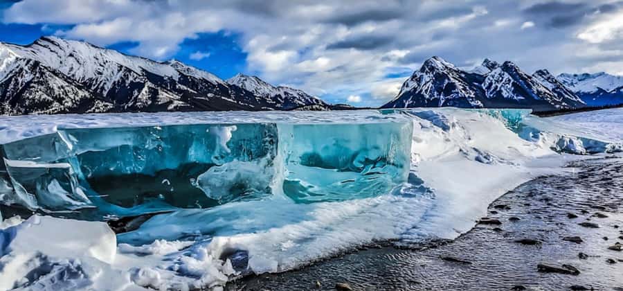 Abraham IceBubble/Sunwapta Falls, Snowshoeing Bow & Peyto - Why this 10-hour Rockies route works
