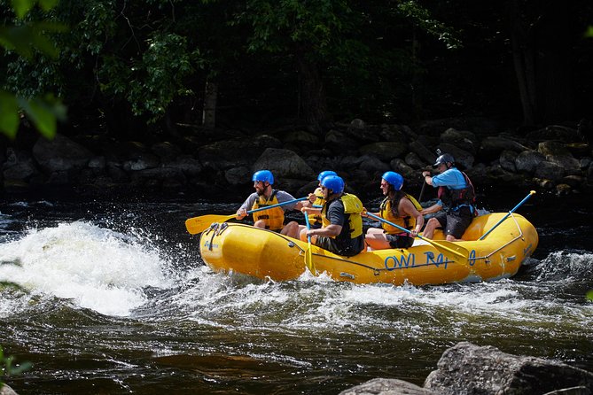 Adventure Rafting on the Madawaska River - Learning the paddle before the rapids