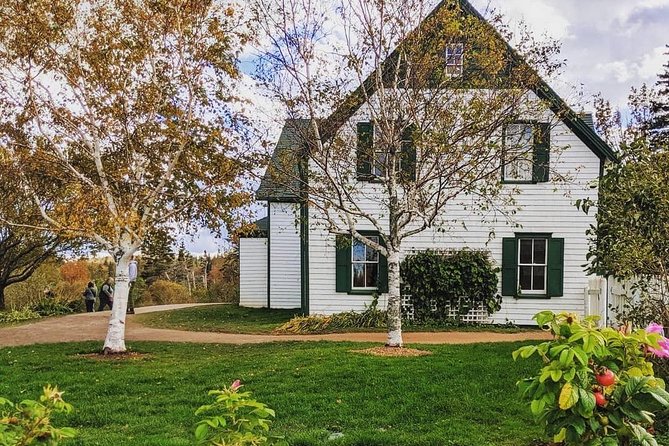 Amazing PEI Experience 5 passengers only - Dalvay House Adds Victorian Elegance