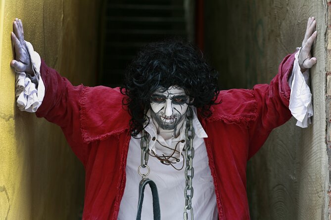 Animated Crime Walking Tour in Old Quebec - Beginning at the Morrin Centre and the old prison