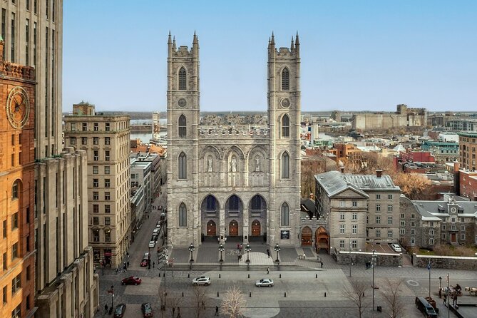 AURA experience at Notre-Dame Basilica and guided cruise - Inside Notre-Dame Basilica: why AURA earns the praise