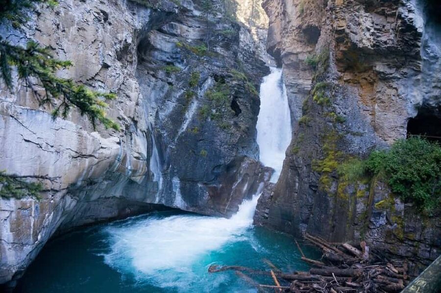 Banff/Calgary:Banff National Park&Johnston Canyon 1-Day Tour - What the $69 price really buys you