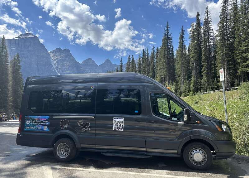 Banff/Canmore: Moraine Lake and Lake Louise 90 Min Each - What the $87 price really covers