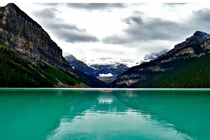 Banff/Canmore: Moraine Lake and Lake Louise Shuttle-90m each lake - Moraine Lake: 90 minutes beside the turquoise water