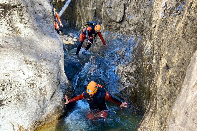 Banff Canyoning - Ghost Canyon (Intermediate Level) - The guides make the difference
