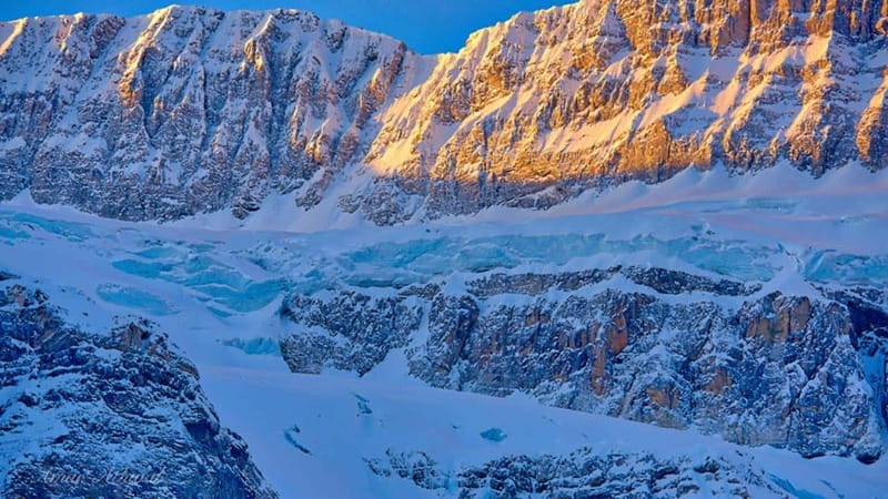 Banff:Crowfoot Glacier, 4 Lakes and Johnston Canyon tour - Seasonal changes after October 14