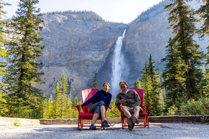 Banff: Grizzly Bear Refuge Tour with Lunch - The Spiral Tunnels and Natural Bridge