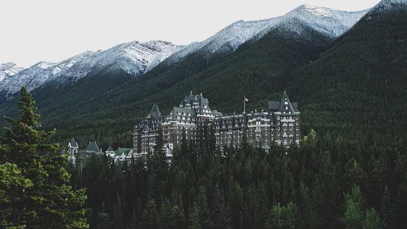 Banff: In-Depth Banff Area & Canyon Day Tour - Surprise Corner and the Fairmont Banff Springs view