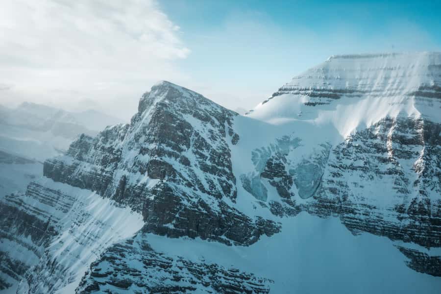 Banff/Jasper: Canadian Rockies Helicopter & Snowshoe Tour - Practical preparation for the snow