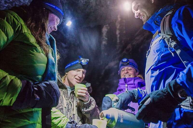 Banff: Johnston Canyon Evening Icewalk - Walking the 1.1 kilometers to Lower Falls