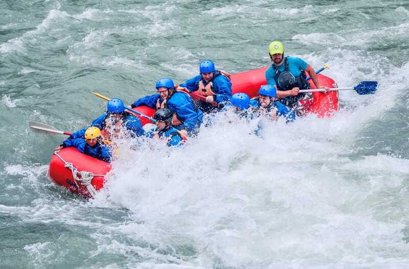 Banff: Kananaskis River Whitewater Rafting Tour - Guides make the difference