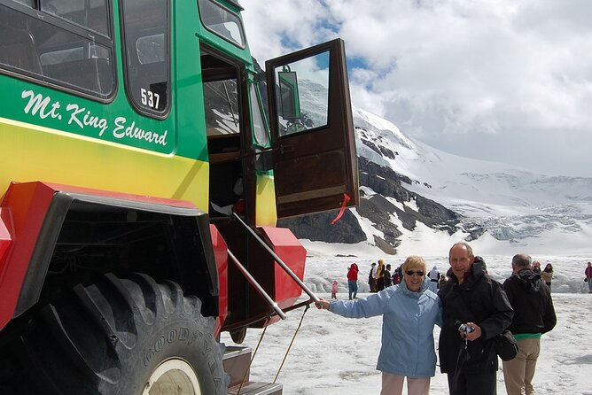 Banff Lake Louise Excursion - 3-Day Calgary To Vancouver Bus Tour - Arriving in Banff for two nights