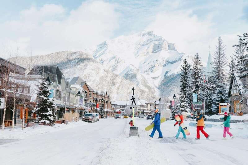 Banff, Lake Louise, Marble Canyon & Yoho National Parks Tour - Emerald Lake in only 20 minutes