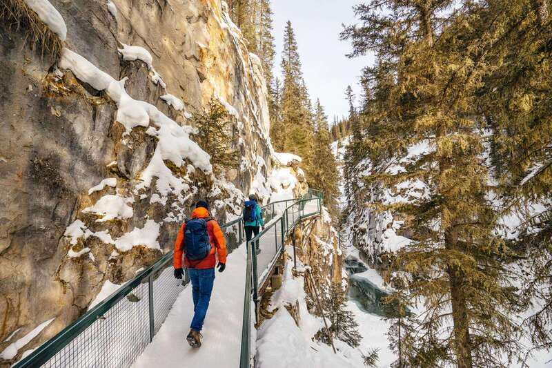 Banff, Lake Louise, Marble Canyon & Yoho National Parks Tour - The long ride west from Calgary
