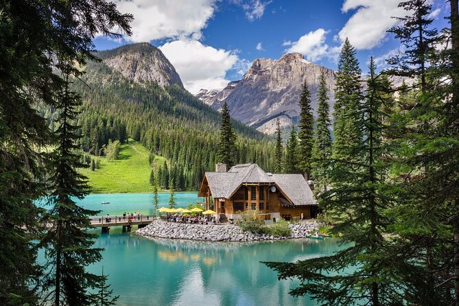 Banff Lake Louise Moraine & Emerald Lake Tour - Natural Bridge and Emerald Lake in Yoho National Park
