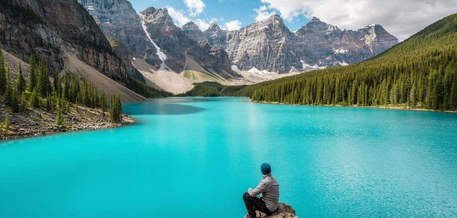 Banff: Lake Louise & Moraine Lake Half Day Tour - Seasonal planning matters at Moraine Lake