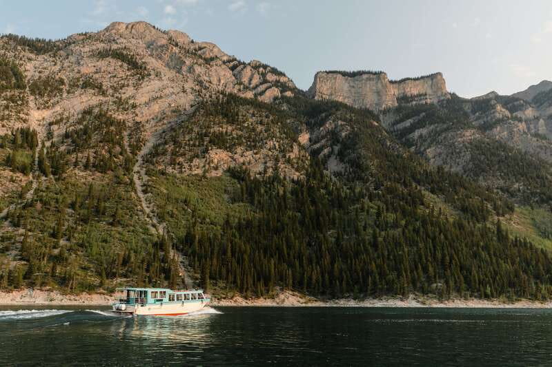 Banff: Lake Minnewanka Cruise - The best time to schedule your cruise