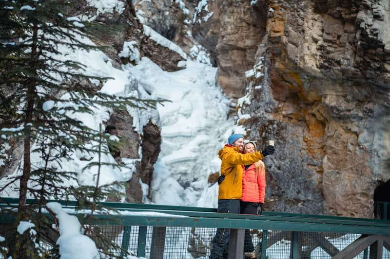 Banff: Morning or Afternoon Johnston Canyon Icewalk - Walking back and returning to Banff