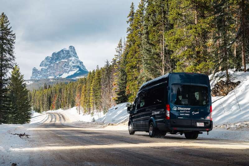 Banff: Morning or Afternoon Johnston Canyon Icewalk - How the guides shape the experience