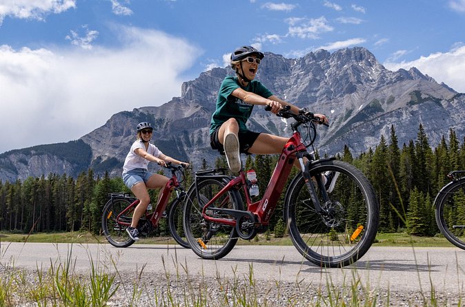 Banff Mountain Lakeside - E-bike Tour - Lake Minnewanka is the centerpiece