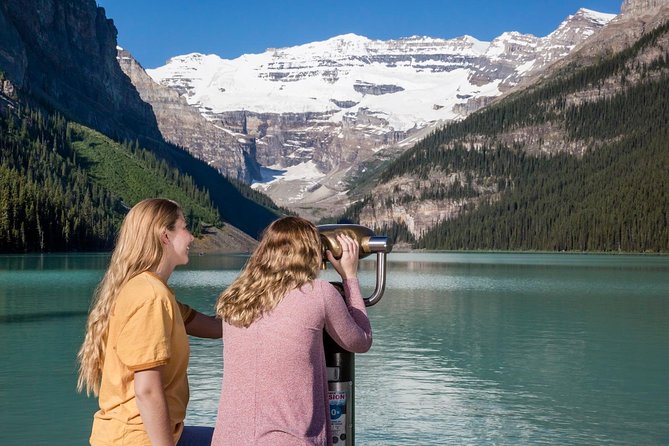 Banff National Park Tour with Lake Louise and Moraine Lake - Why these two lakes are worth a half-day