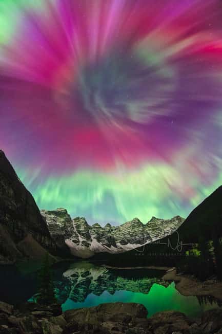 Banff OR Moraine Lake: Night Tour with possible Stargazing - Booking advice and cancellation details