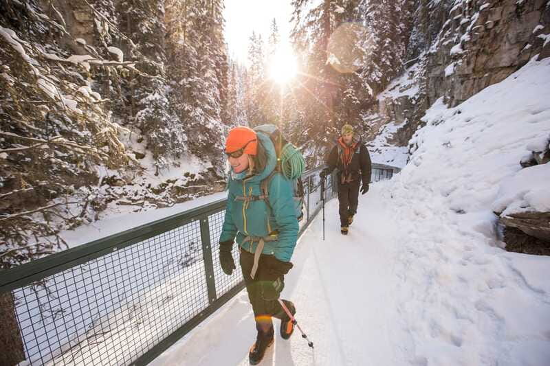 Banff: Premium Johnston Canyon Frozen Falls Guided Adventure - How the guide affects the morning