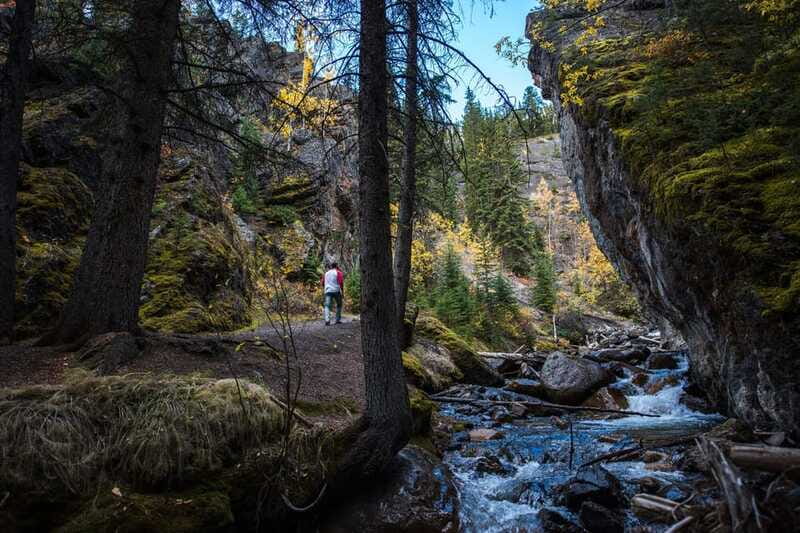Banff: Thermal Waters and Hidden Waterfalls - 3hr Walk - What to wear and carry
