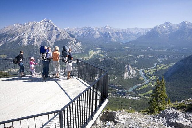 Banff Tour with Gondola & Lake Cruise - roundtrip from Calgary - Tunnel Mountain Drive and the first Banff views