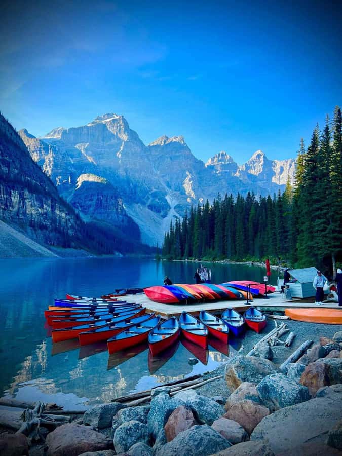 Banff Town, Lake Louise, Moraine, Emerald & Canyon Day Trip - Banff Town ends the route with a short wander