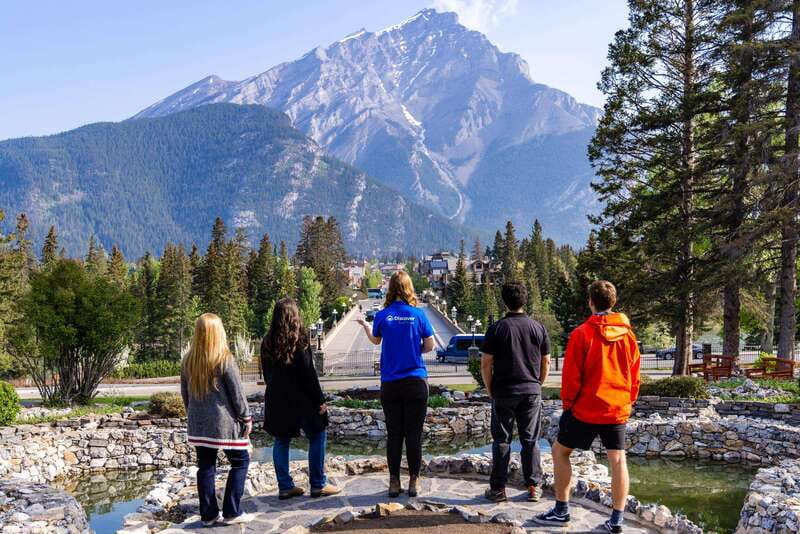 Banff: Wildlife and Sightseeing Minibus Tour - Starting early from Banff hotels