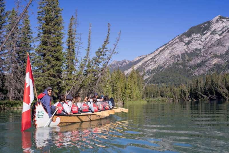 Banff: Wildlife on the Bow River Big Canoe Tour - Learning to paddle in a 12-seat canoe