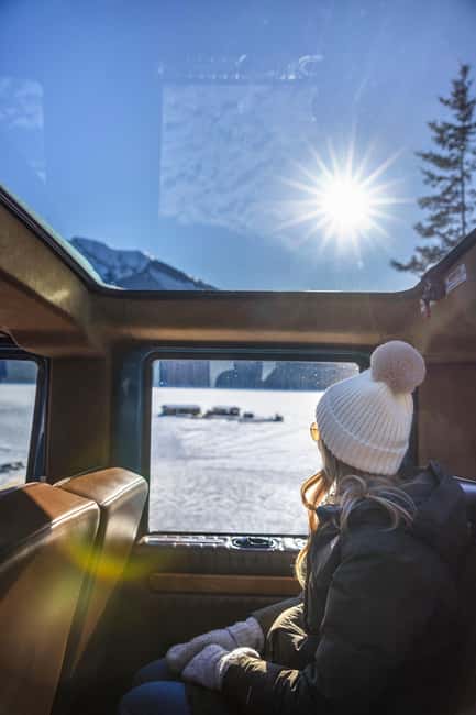 Banff: Winter Tour with Dinner & Nightrise at Banff Gondola - Two Jack Viewpoint and Lake Minnewanka