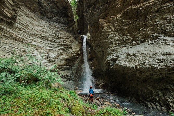 Beartooth Canyon- Half Day Canyoning Tour - Golden, BC - The 1.2-kilometer hike to the canyon entrance