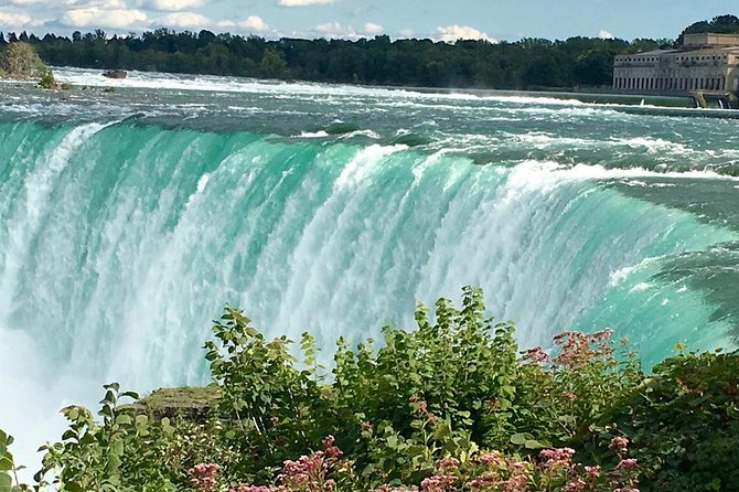 Best Niagara Falls Tour with Boat, Lunch & Journey Behind Falls - Lunch can save time, but check the exact option